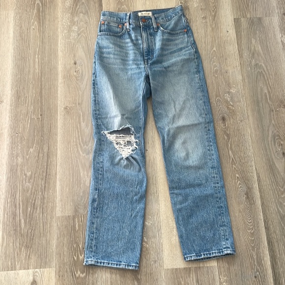 Madewell The Perfect Vintage Straight Jean in Reinhardt Wash - Picture 6 of 9